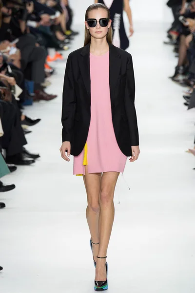 Look 46